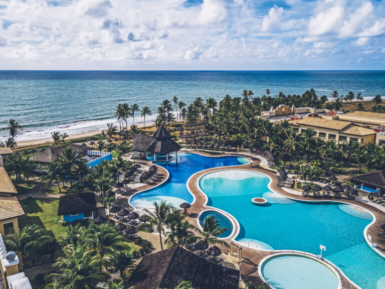 Instalaciones exteriores de Iberostar Waves Bahia